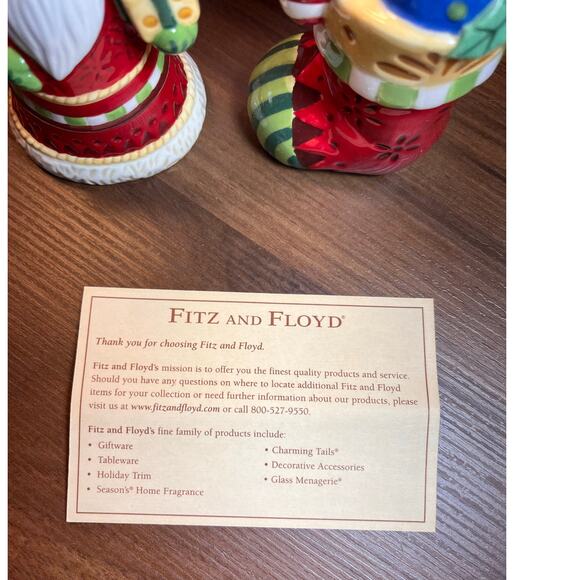Fitz and Floyd Christmas Santa & Stocking Salt Pepper Shakers w/ Box - Picture 5 of 13
